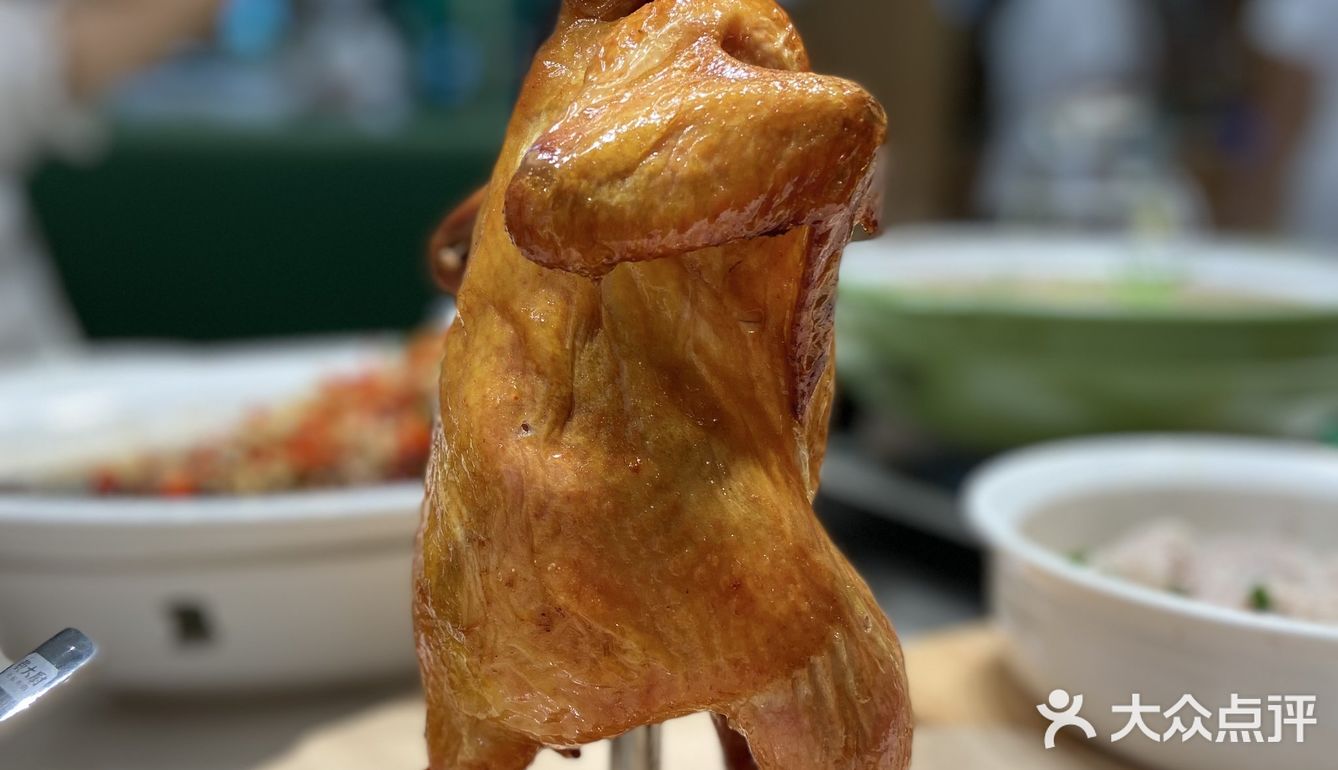 费大厨王炸组合「辣椒炒肉＋大王柠檬茶」每桌必点[坏笑]