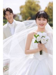 -雪中彩影婚纱摄影·微光艺术中心