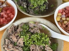 -大众跷脚牛肉馆·非遗传承单位(峨眉山店)