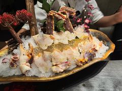 -蟹犇前•帝王蟹雪蟹(陆家嘴店)