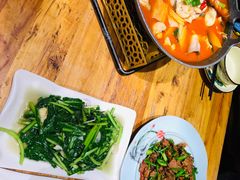 -老滇山寨•云南特色菜•地方菜•民族风情歌舞表演(金碧店)