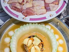 -禄婶鸡煲·打边炉