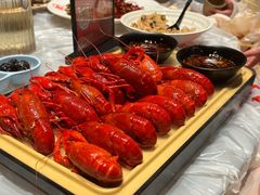 -肥肥虾庄·金牌油焖大虾(汉街SKP店)