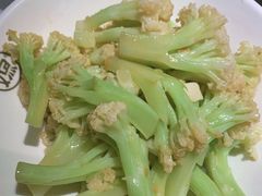-江渔儿酸菜鱼·拔草餐厅(虎门君乐汇店)