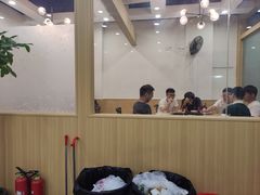 大堂-江城燕子大排档(江汉路步行街店)