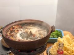 连州果园鸡-威邵鸡煲(西华路总店)