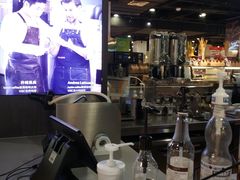 -luckin coffee瑞幸咖啡(绿地凤起店)