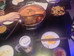 -唯爱KTV聚会餐厅(仙林东城汇店)