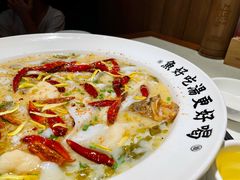 -江渔儿酸菜鱼·拔草餐厅(虎门君乐汇店)