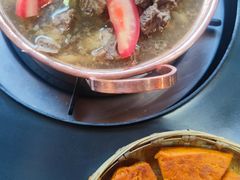 -银同牦牛肉火锅
