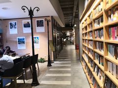 -百新书局(尚悦湾店)