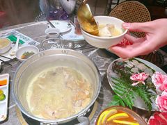 -禄婶鸡煲·打边炉