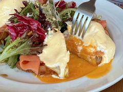 -ROAST coffee & eatery