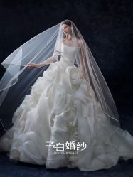 -予白婚纱礼服馆