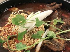 -运气牛自助酱大骨火锅(南京东路店)