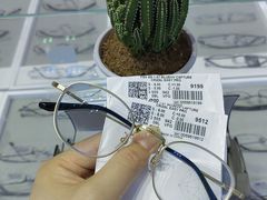 -罗伯特眼镜·蔡司官方授权(罗湖国贸店)