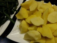 -万里闯关东铁锅炖菜馆(高新旗舰店)