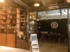 门面-谁的咖啡·简餐(甪直店)