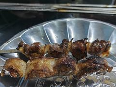 -烤肉小伙烤肉店