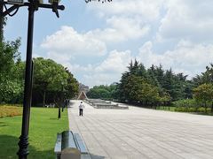 -上海市龙华烈士陵园