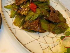 凉瓜炒牛肉-东海朗廷酒店-唐阁T’ANG COURT 中餐厅