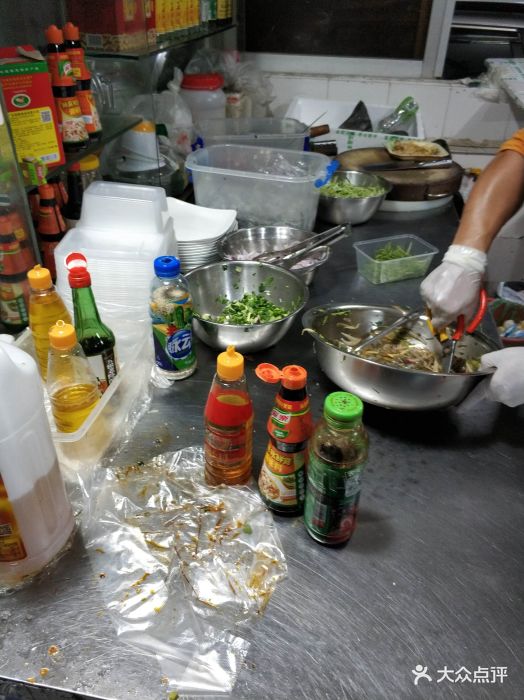 添美食鱼粥店图片