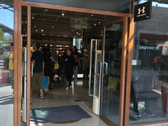 -UNDER ARMOUR(八达岭奥莱店)