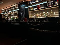 -饮湖威士忌鸡尾酒吧