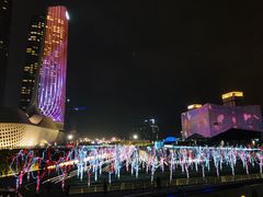 -南京眼步行桥