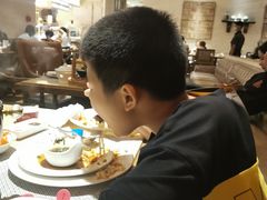 -雍和会海鲜姿造自助(湖东路店)