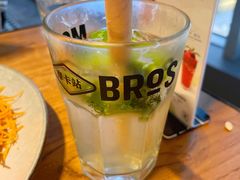 -Moka Bros 摩卡站(西单大悦城店)