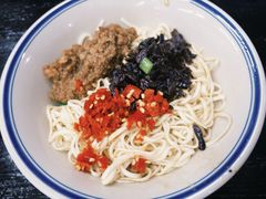 香菇拌面-万三面馆(青龙正街太古里店)