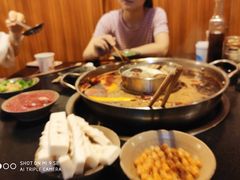 -星鸿社重庆老火锅(燃灯寺分店)