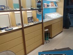 -荣视医眼镜(老车站店)