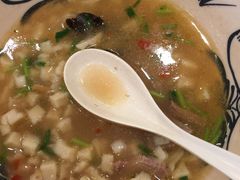 -秦香陕西食府(华贸天地店)