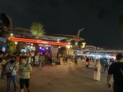 -席娜卡琳火车铁道夜市