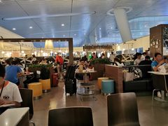 大堂-麦当劳(杭州东站高铁店)