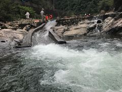 -安吉龙王山峡谷漂流