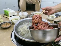 -黑竹沟新场牛肉火锅