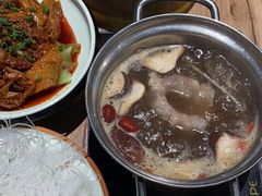 -龙聚德北京烤鸭(沙坪坝华宇A馆店)