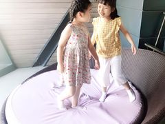 -上海滴水湖皇冠假日酒店