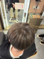-一東造型烫发染发