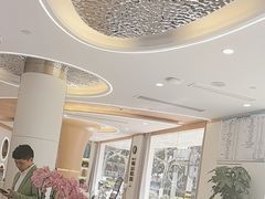 -皓齿连锁·雅贝健口腔·种植·矫正中心(虹口曲阳路店)