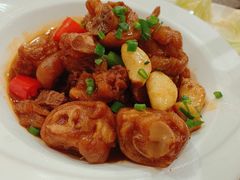 酱烧猪手-湘肠香火锅店(团结湖店)