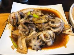 -臻鲜燕海鲜融合餐厅(金陵style店)