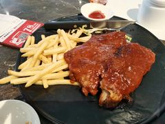 -港丽餐厅(高德置地店)