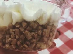-红宝石·鲜奶小方·海派西点房(南丹店)