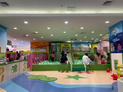 -孩子王童乐园(唐山万达广场店)