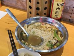 -雙冲柳州螺蛳粉&酸嘢&桂林米粉(簋街店)