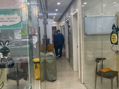-瑞派天使宠物医院·神经外科·骨科·核磁(洛川中路店)